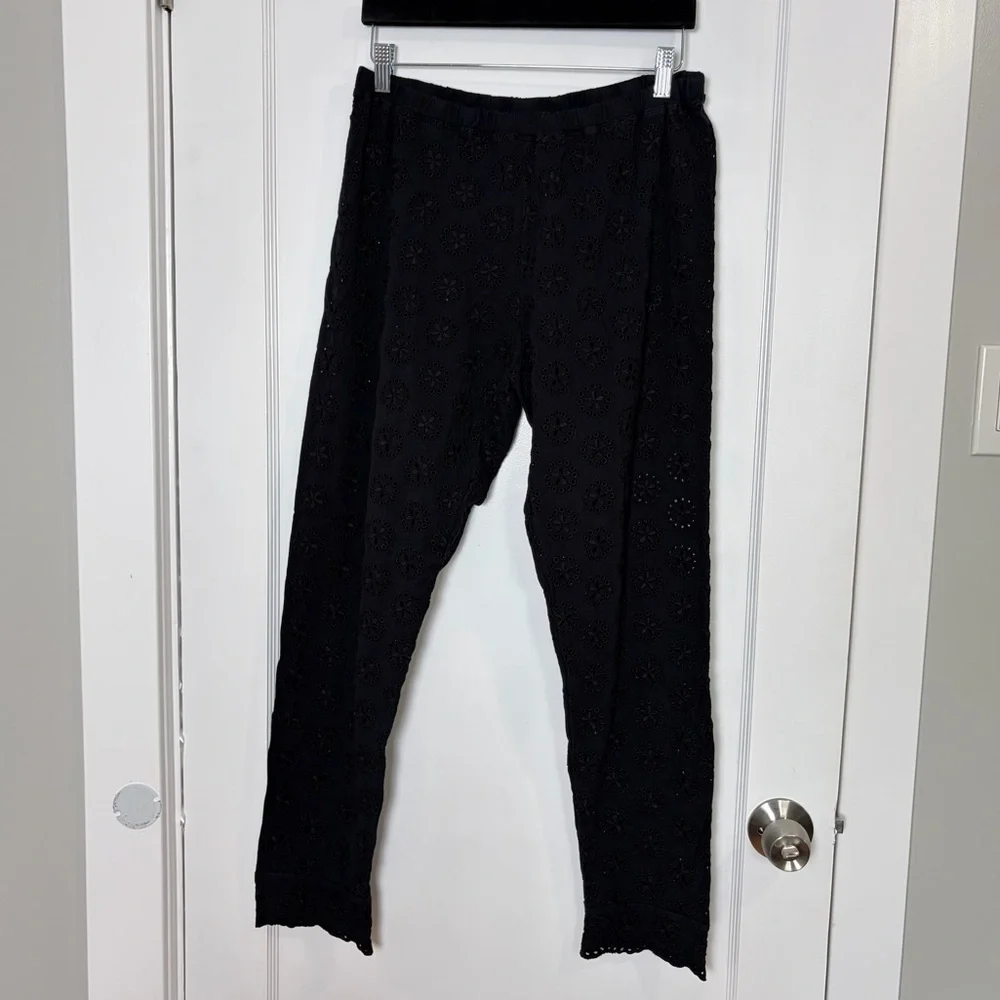 JOHNNY WAS Ayla Black Eyelet Lace Legging Scalloped Hem Pants - Picture 1 of 13